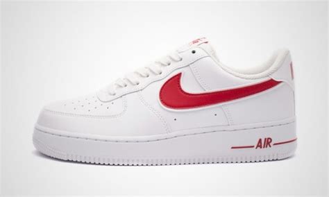 air force mit roten nike zeichen|air force 1 nike sneaker.